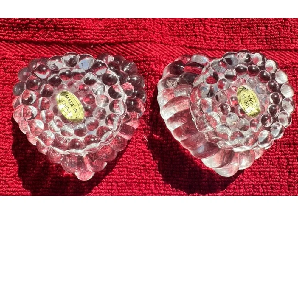 Unbranded elegant heart